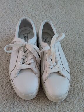 MaxMara White Leather Low-Top Lace-Up Sneakers Y2K Cottagecore Vintage Inspired